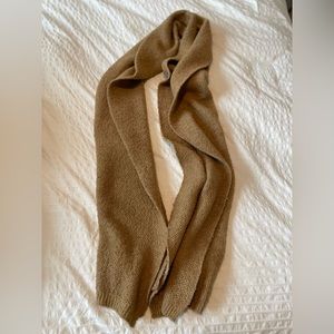 Zara chunky, cozy scarf — OS, beige